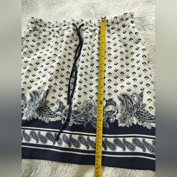 Ann Taylor Skirt Women's - Picture 6 of 7